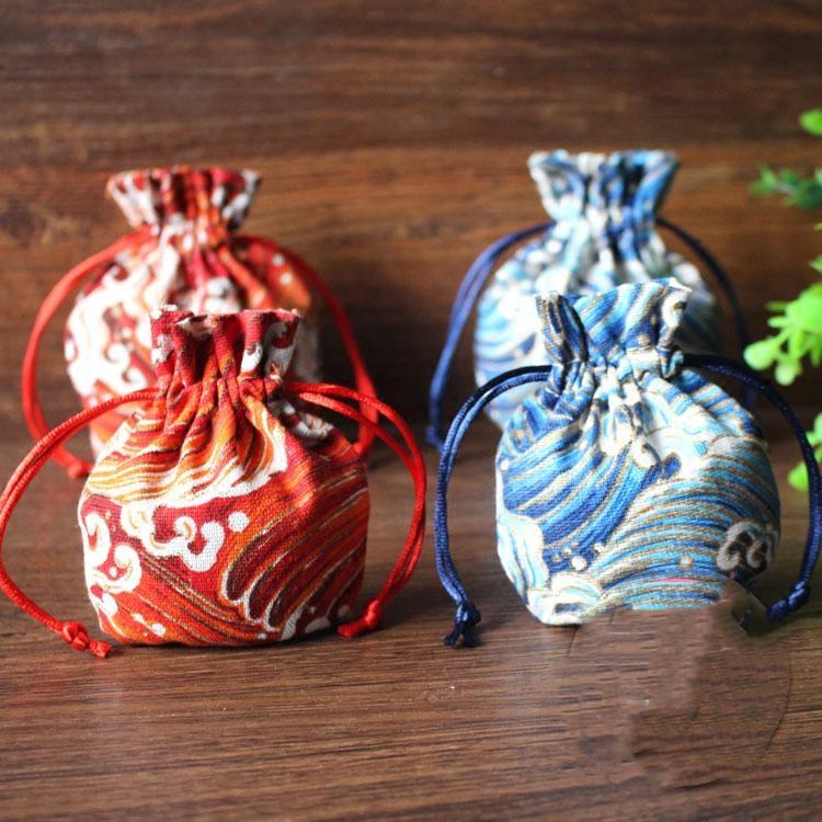 Latest seawater Round Small Christmas Bag Drawstring Party Gift Bag Chinese Cotton Linen Jewelry Pouch Wedding Favor Bags 4pcs
Latest seawater Round Small Christmas Bag Drawstring Party Gift Bag Chinese Cotton Linen Jewelry Pouch Wedding Favor Bags 4pcs