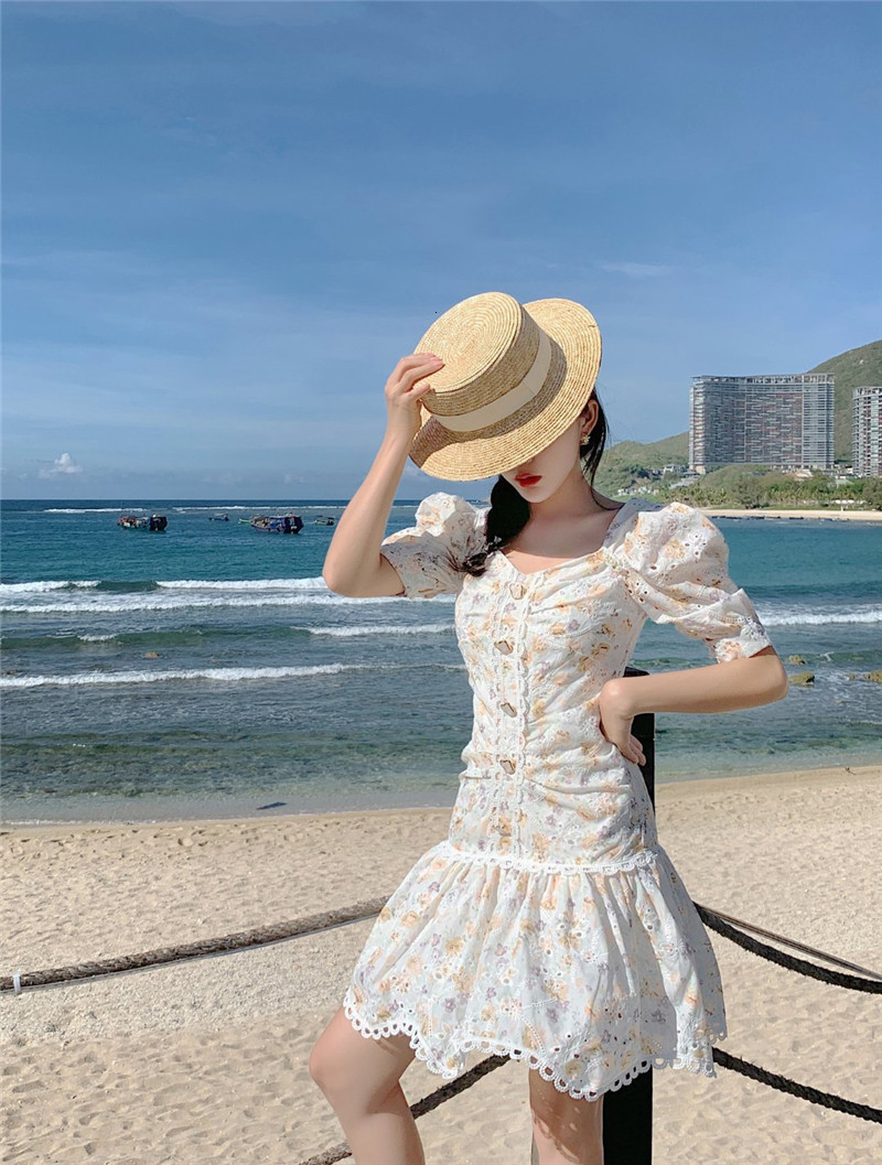 2021 New Floral Summer Print Puff Woman Casual Sleeve Fashion v Unique-breasted Track Mini Female Dress Scji, The picture
2021 New Floral Summer Print Puff Woman Casual Sleeve Fashion v Unique-breasted Track Mini Female Dress Scji, The picture