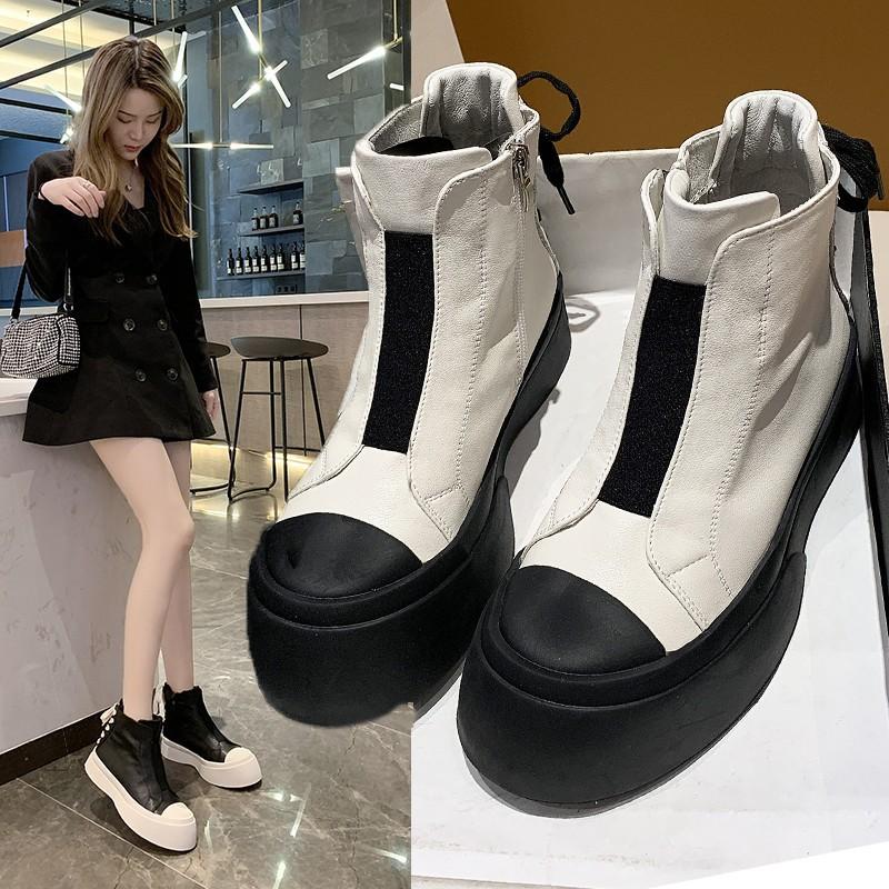 Women's Fashion Autumn Women Ankle Boots for Women Fashion Brand Sneakers Black White Rubber Shoes Botas Mujer Size 35-40
Women's Fashion Autumn Women Ankle Boots for Women Fashion Brand Sneakers Black White Rubber Shoes Botas Mujer Size 35-40