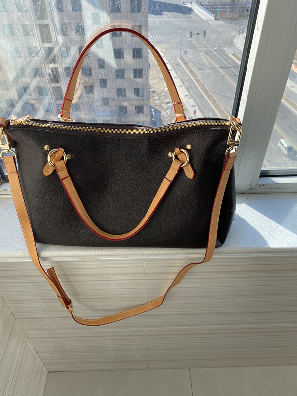 2020 new fashion tassel female bag famous designer design classic old flower shoulder bag handbag lady handbag factory free shipping, Brown
2020 new fashion tassel female bag famous designer design classic old flower shoulder bag handbag lady handbag factory free shipping, Brown