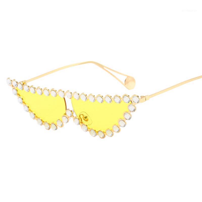 New personality cat eye sunglasses With diamonds Gradient brand sunglasses Luxury design Crystal glasses wholesale uv400 oculos1
New personality cat eye sunglasses With diamonds Gradient brand sunglasses Luxury design Crystal glasses wholesale uv400 oculos1