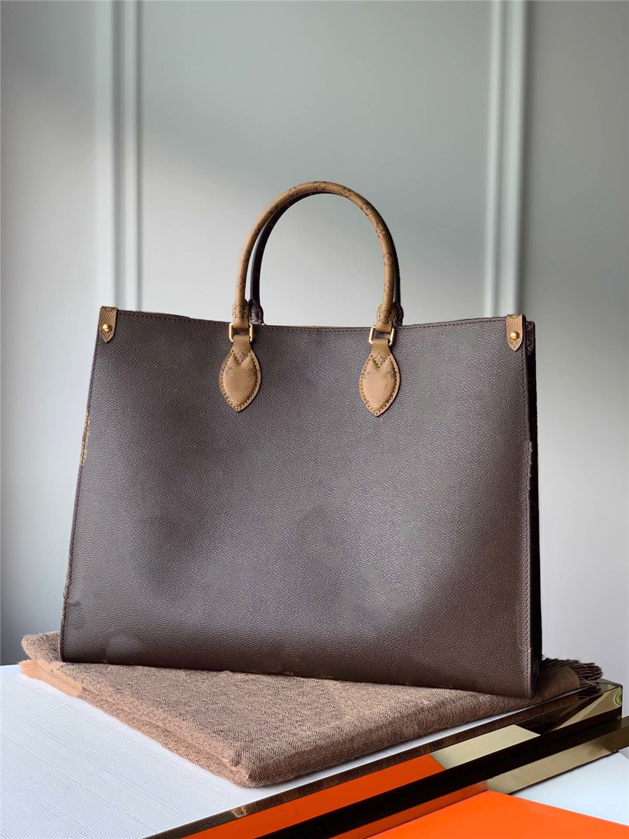 2021 TOTES BACKPACK FASHION ONTHEGO M44925 M44926 WOMEN luxurys designers bags leather Handbag messenger crossbody shoulder bag Wallet
2021 TOTES BACKPACK FASHION ONTHEGO M44925 M44926 WOMEN luxurys designers bags leather Handbag messenger crossbody shoulder bag Wallet