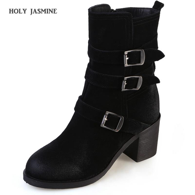 HOLY JASMINE New Cow Suede Winter Boots Women Round Toe Square Heel Zip Ankle Boots for Women High (5cm-8cm) Buckle Short Plush, Black 
HOLY JASMINE New Cow Suede Winter Boots Women Round Toe Square Heel Zip Ankle Boots for Women High (5cm-8cm) Buckle Short Plush, Black