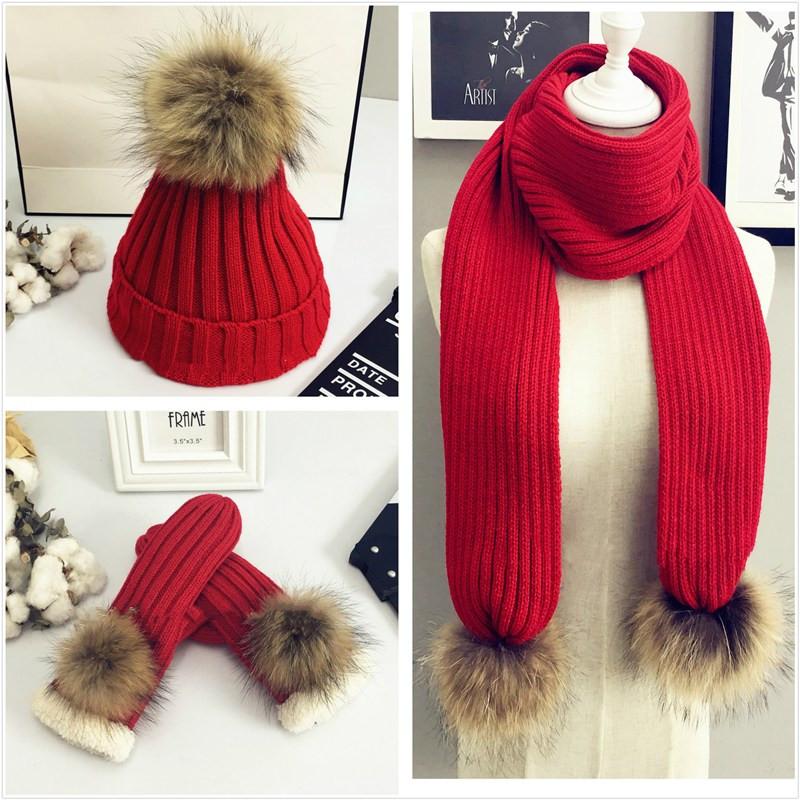 Women's Christmas Scarf Hat Gloves Knitted Three-Piece Sets 2020 Winter Fashion Thick Scarf Set Female
Women's Christmas Scarf Hat Gloves Knitted Three-Piece Sets 2020 Winter Fashion Thick Scarf Set Female