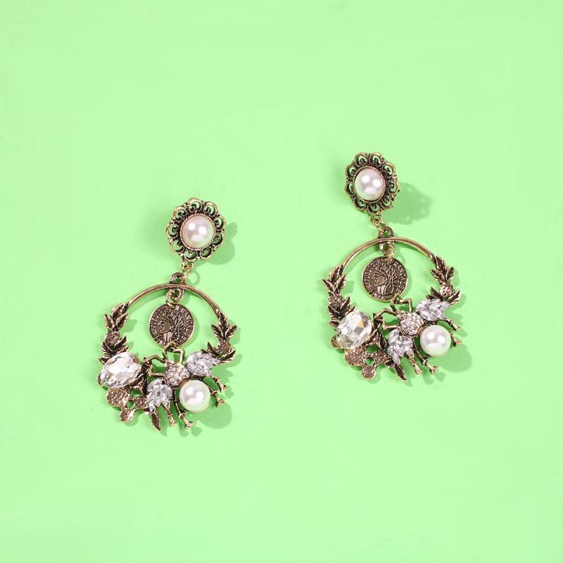Code 7678 50% off must-have summer2020 retro forest earrings pearl earrings multicolor optional
Code 7678 50% off must-have summer2020 retro forest earrings pearl earrings multicolor optional