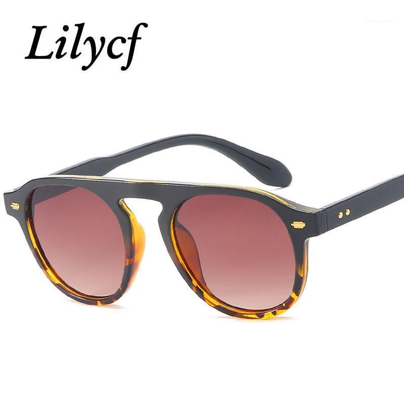 2020 New One-piece Sunglasses Fashion Wild Personality Unisex Glasses Women's Brand Designer Color Sunglasses UV4001
2020 New One-piece Sunglasses Fashion Wild Personality Unisex Glasses Women's Brand Designer Color Sunglasses UV4001