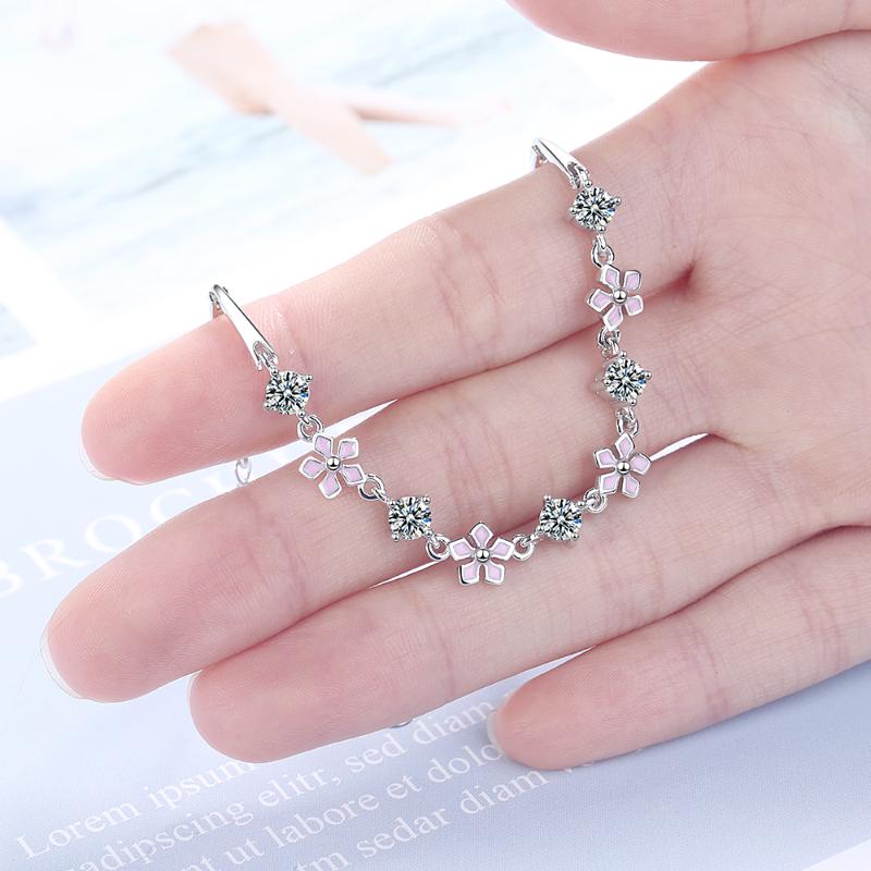 Cherry blossom bracelet female niche design student simple jewelry Korean style fashion small fresh flower hand jewelry
Cherry blossom bracelet female niche design student simple jewelry Korean style fashion small fresh flower hand jewelry