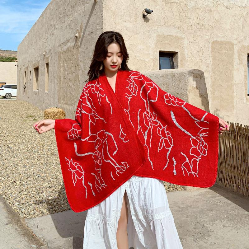 Autumn and Winter National Style Thickened Oversized Shawl Travel Warm Retro Scarf Cape Female women
Autumn and Winter National Style Thickened Oversized Shawl Travel Warm Retro Scarf Cape Female women