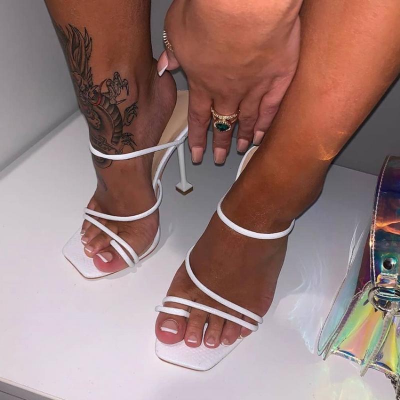 Open Toe Gladiator Sandals Summer strap mule Pumps New Sexy Shoes Women Thin High Heels Lady Ankle Strap Pump Shoes Size 35-42, Black
Open Toe Gladiator Sandals Summer strap mule Pumps New Sexy Shoes Women Thin High Heels Lady Ankle Strap Pump Shoes Size 35-42, Black