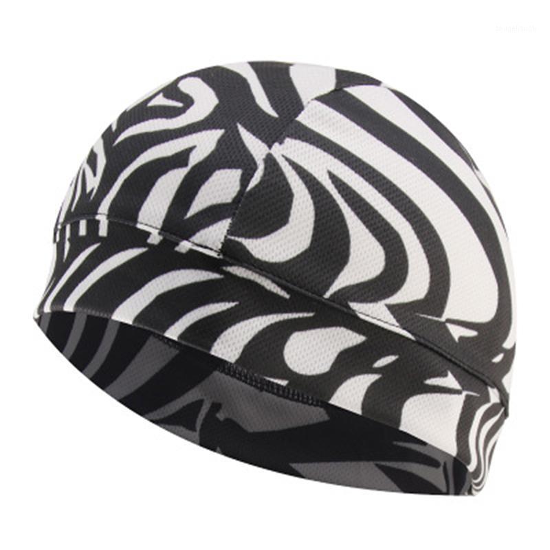 2020 New men's Winter Hat 12 Color Windproof Sunscreen Riding Hat Warm Fashion Headdress Printing Male1
2020 New men's Winter Hat 12 Color Windproof Sunscreen Riding Hat Warm Fashion Headdress Printing Male1