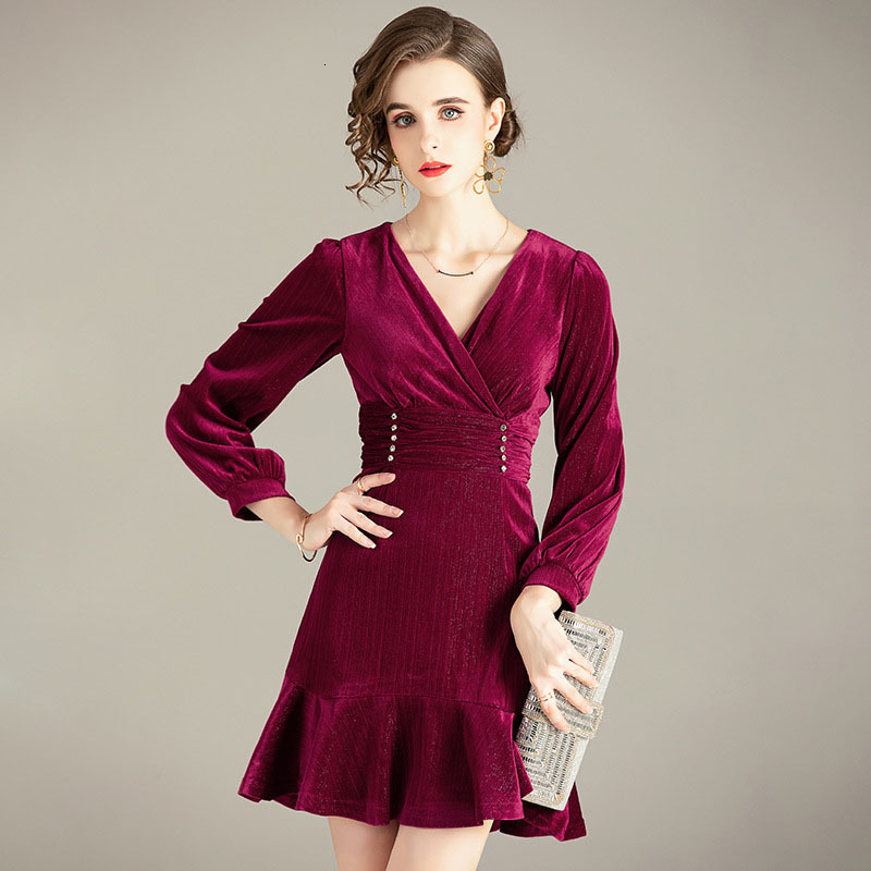 Dressed Velvet V-cleavage From the Vintage 2021 New Sleeve Long Female Temperament Casual Korean Dress in Solid Fvc8, Red
Dressed Velvet V-cleavage From the Vintage 2021 New Sleeve Long Female Temperament Casual Korean Dress in Solid Fvc8, Red