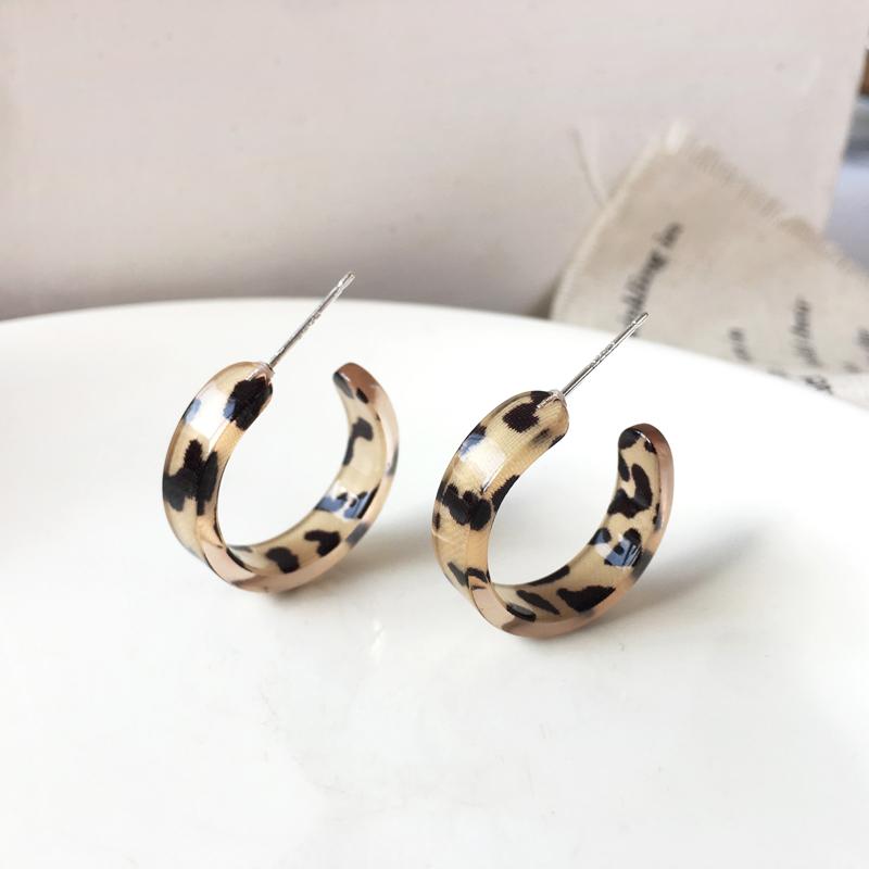 Hoop & Huggie S925 Needle Fashion Earrings Selling Round Vintage Temperament Leopard Print Resin For Women Girl Gifts
Hoop & Huggie S925 Needle Fashion Earrings Selling Round Vintage Temperament Leopard Print Resin For Women Girl Gifts
