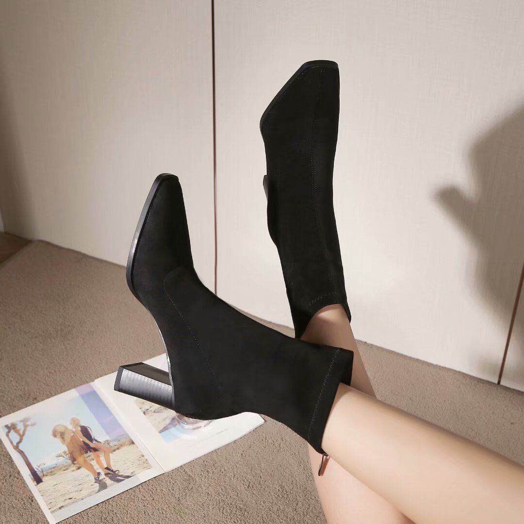 Hot Sale- 2020 new Short boot Popular Square head Back Zipper It's beautiful, Black
Hot Sale- 2020 new Short boot Popular Square head Back Zipper It's beautiful, Black