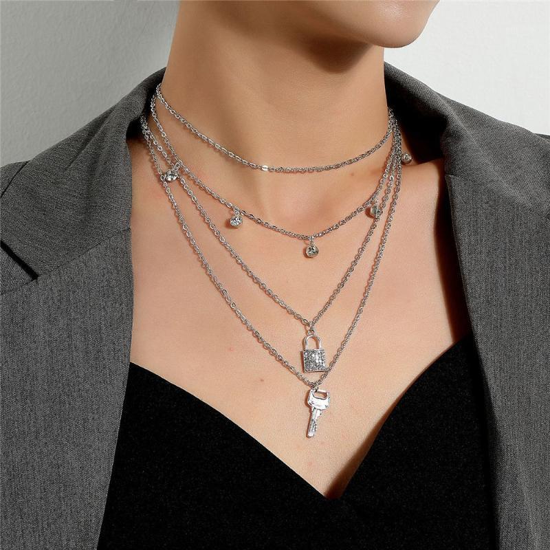 Chokers Dark Gothic Lock Key Choker Necklace For Men And Women Gift Hip Hop Geomwtric Pendant Jewelry Punk Stylish Accessories1
Chokers Dark Gothic Lock Key Choker Necklace For Men And Women Gift Hip Hop Geomwtric Pendant Jewelry Punk Stylish Accessories1