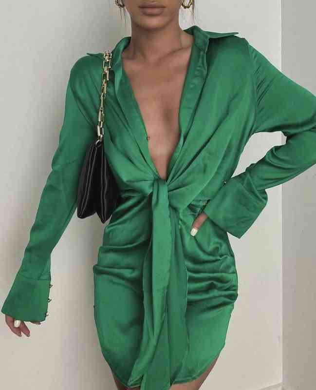 V-neck Soft Silk Satin Dress Women 2021 Spring Long Sleeve Collect Waist tie knot Mini Short Dress Elegant Lady Office Dresses G1223, A champagne powder
V-neck Soft Silk Satin Dress Women 2021 Spring Long Sleeve Collect Waist tie knot Mini Short Dress Elegant Lady Office Dresses G1223, A champagne powder