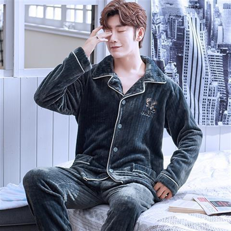 Man Casual Homewear Warm Sexy Stripe Solid Color Pajamas Winter New Fashion Thick Flannel Father Sleepwear 201109