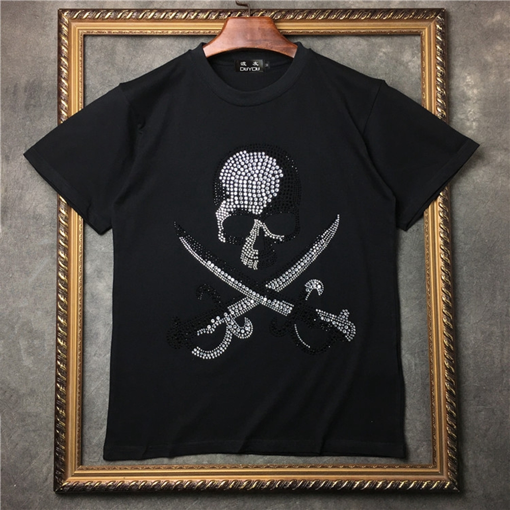 Men's Rhinestone Round Neckline Short-sleeved 2191001523 Eaam, Black
Men's Rhinestone Round Neckline Short-sleeved 2191001523 Eaam, Black