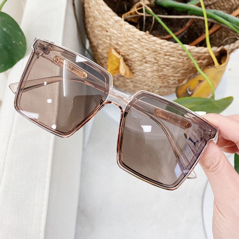 New Vintage Square Oversized Sunglasses Women Men Transparent Gradient Sun Glasses Big Frame Eyewear UV400 Driver Goggles2021
New Vintage Square Oversized Sunglasses Women Men Transparent Gradient Sun Glasses Big Frame Eyewear UV400 Driver Goggles2021