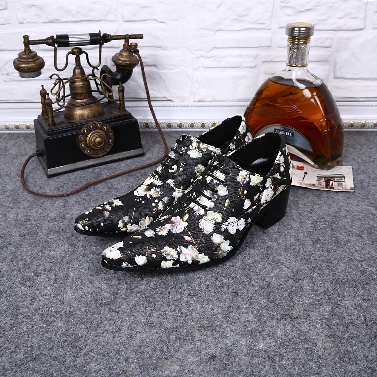 2020 Men's fashion oxfords shoes retro British men's flower print casual shoes laced pointed genuine leather top quality flats, As shown
2020 Men's fashion oxfords shoes retro British men's flower print casual shoes laced pointed genuine leather top quality flats, As shown
