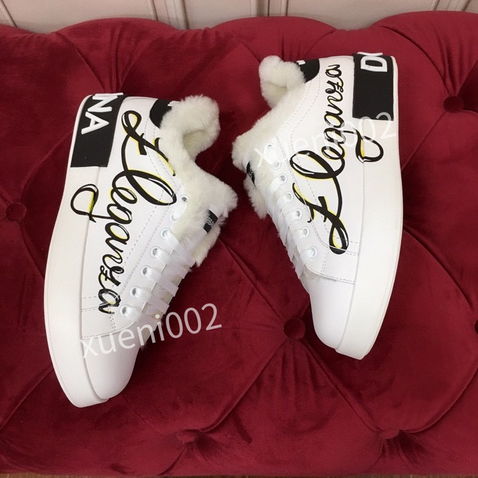 2022 Top Quality Designer Sneaker Shoes boots ,Men womens Casual Flats Couple Mesh Breathable Sports Wholesale Outdoor Trainers 34-45 hc200905, 07
2022 Top Quality Designer Sneaker Shoes boots ,Men womens Casual Flats Couple Mesh Breathable Sports Wholesale Outdoor Trainers 34-45 hc200905, 07