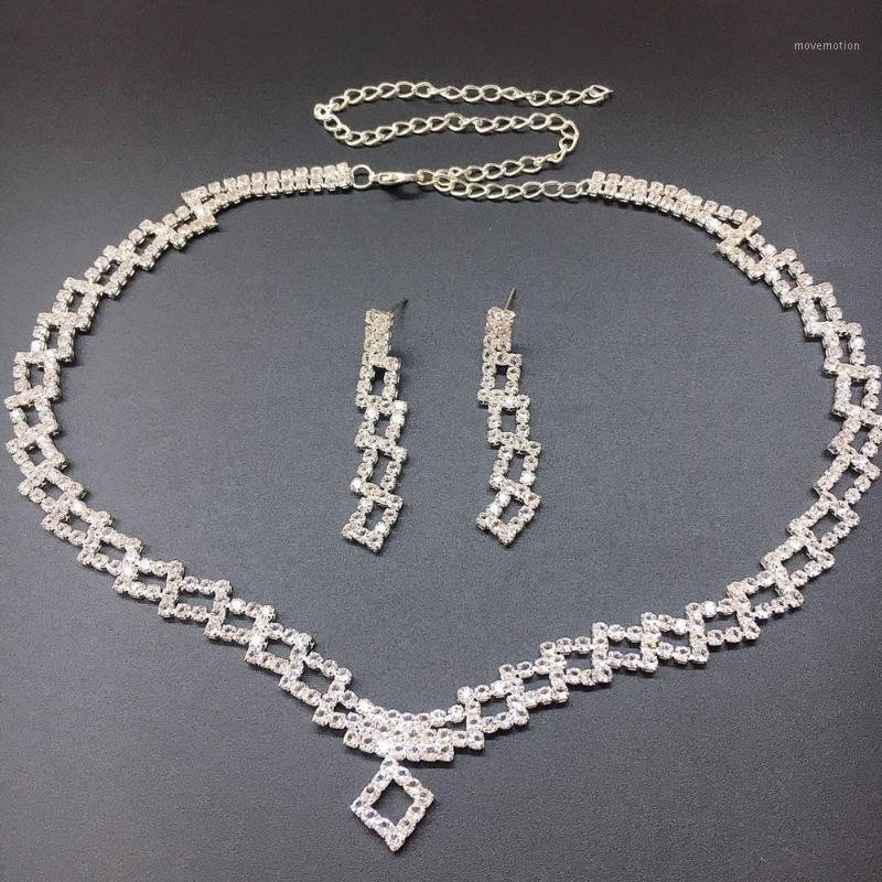 European and American fashion luxury crystal necklace women's wedding accessories chain banquet necklace jewelry gifts1
European and American fashion luxury crystal necklace women's wedding accessories chain banquet necklace jewelry gifts1