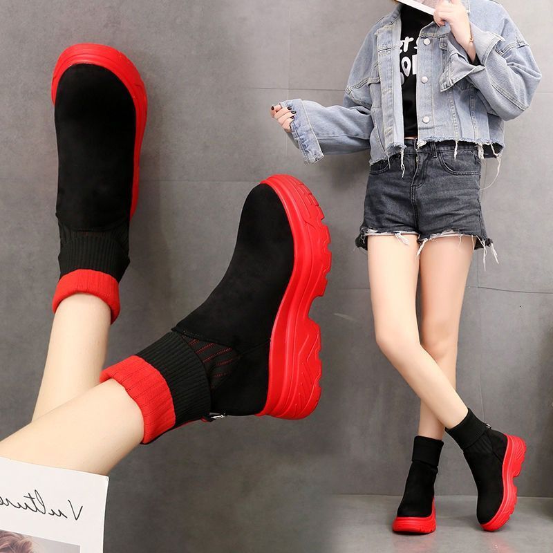 Women's 2021 New Winter Slippers with Socks Woman Chunky Rubber Boots -40 Sneakers R19G, Black 1
Women's 2021 New Winter Slippers with Socks Woman Chunky Rubber Boots -40 Sneakers R19G, Black 1