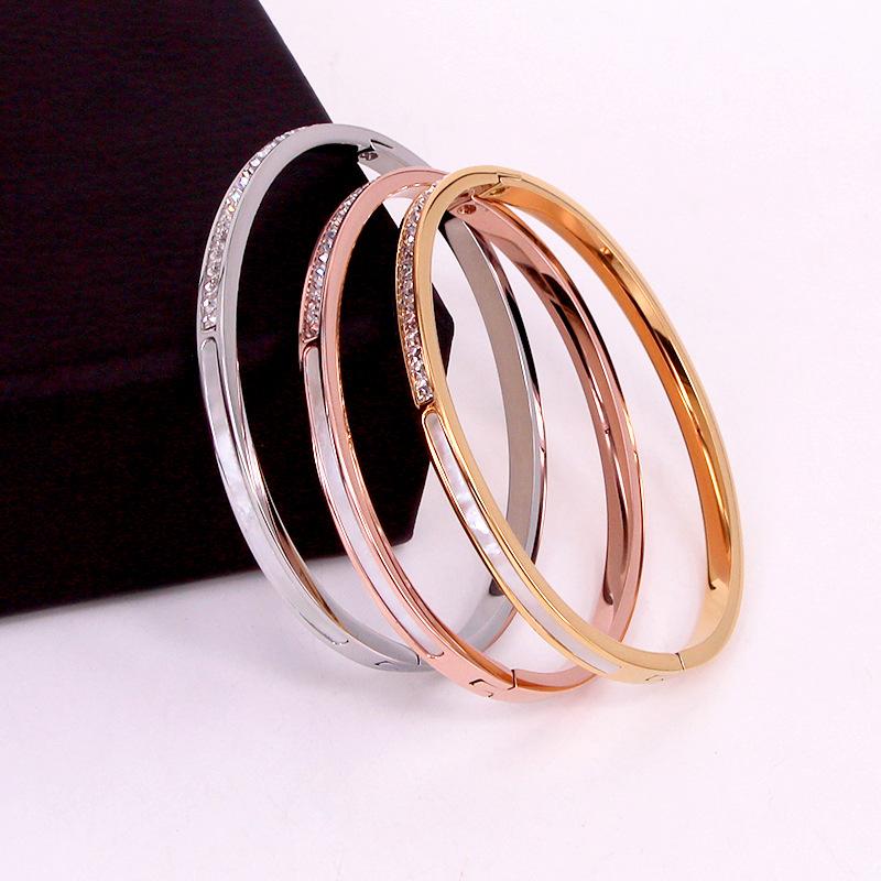 Stainless Steel Square Crystal Shell Bracelet Rose Gold Color Female Woman Party Wedding Gift
Stainless Steel Square Crystal Shell Bracelet Rose Gold Color Female Woman Party Wedding Gift