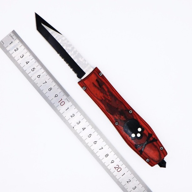 Butterfly beast skull handle D2 blade double action Hunting Folding Pocket Knife Survival Knife Xmas gift for men automatic knives
Butterfly beast skull handle D2 blade double action Hunting Folding Pocket Knife Survival Knife Xmas gift for men automatic knives
