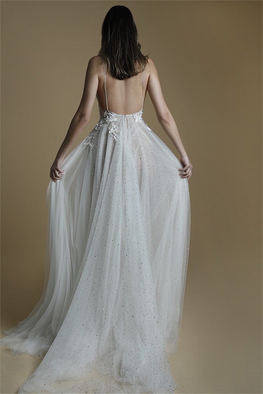 New Liz Martinez Wedding Dresses Sexy Spaghetti Neck Sequins 3D Floral Appliques A Line Bridal Gowns Tulle Backless Wedding Dress