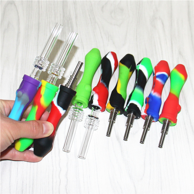 5pcs Hookahs Mini Silicone Nectar kit Concentrate Smoking Pipes with 10mm GR2 Titanium Nail Tip Silicone Wax Oil Burner Set
5pcs Hookahs Mini Silicone Nectar kit Concentrate Smoking Pipes with 10mm GR2 Titanium Nail Tip Silicone Wax Oil Burner Set
