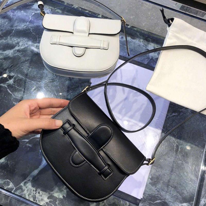 Genuine Leather Square Horse's Hoof Crocodile Grain Pocket Woman Package Single Shoulder Bag
