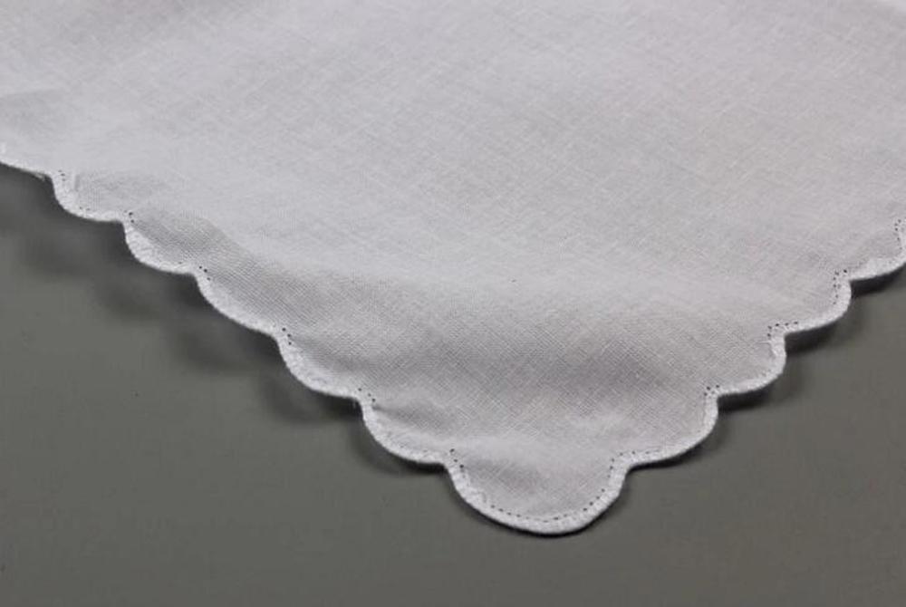 120pcon Handkerchief Towels Cutter DIY Blank scallop Handkerchief Party Decoration Cloth Napkins Craft Vintage Hanky Oman Wedding9163088
