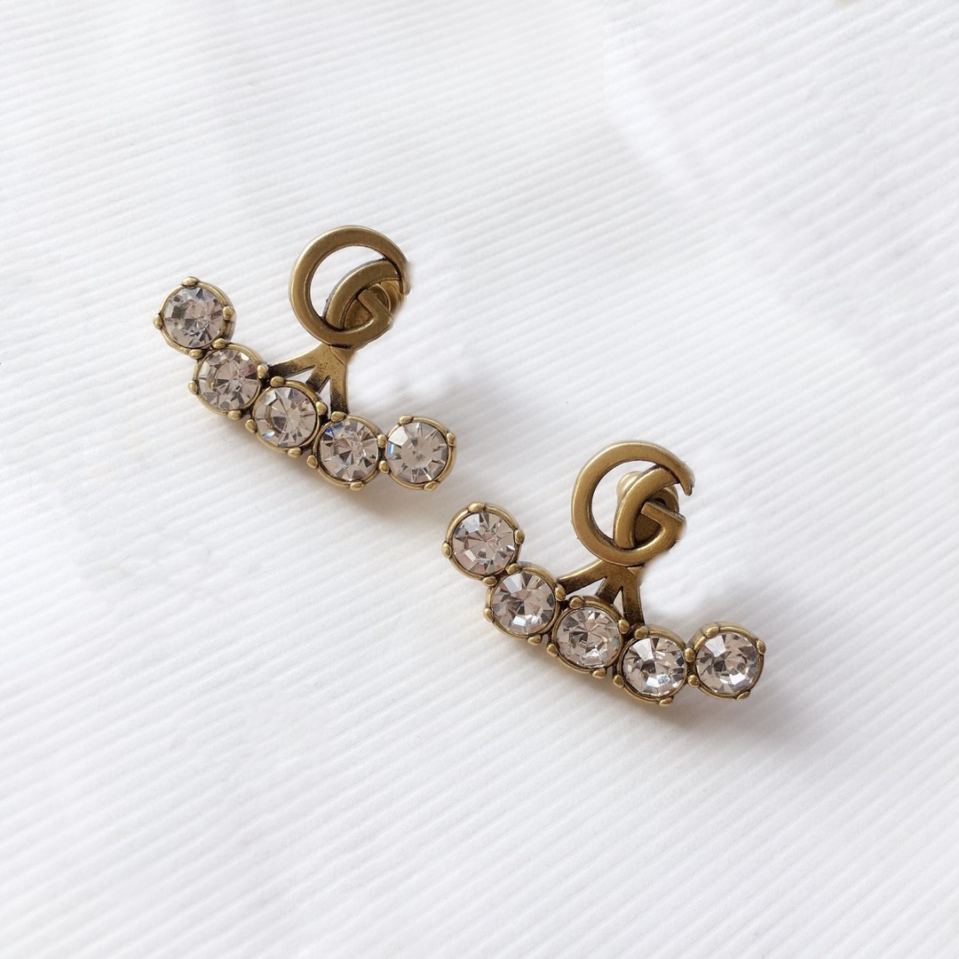 Brand Designer Classic Style Double G Letter Stud earrings aretes Ladies Fashion Simple Jewelry
Brand Designer Classic Style Double G Letter Stud earrings aretes Ladies Fashion Simple Jewelry