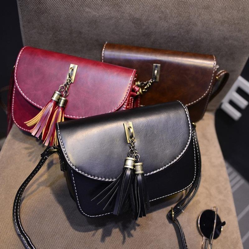 The sloping bag half-circle flips the small square bag lady's one-shoulder small
The sloping bag half-circle flips the small square bag lady's one-shoulder small