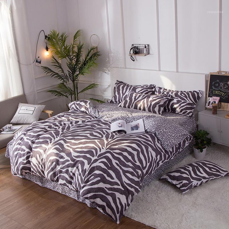 KELUO Home Textile 4pcs King Size Gray Leopard Bedding Sets Duvet Cover Sets Pillowcases Paris Famous Scenery Flat sheet1, K12201805
KELUO Home Textile 4pcs King Size Gray Leopard Bedding Sets Duvet Cover Sets Pillowcases Paris Famous Scenery Flat sheet1, K12201805