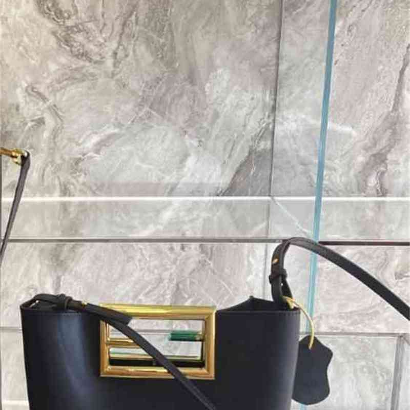 Designers Handbags Calfskin Women's Design Ff Buckle Tote Bag New Way Two Sizes 20-40cm Three Colors Handheld Shoulder With Logo 0FR4, 40*30cm black
Designers Handbags Calfskin Women's Design Ff Buckle Tote Bag New Way Two Sizes 20-40cm Three Colors Handheld Shoulder With Logo 0FR4, 40*30cm black