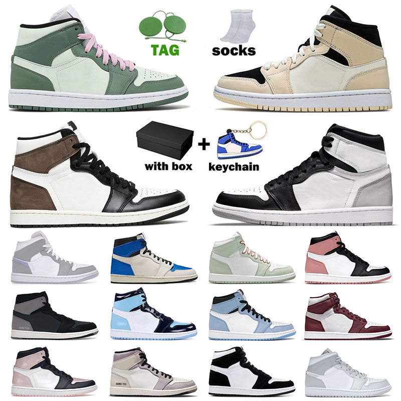 2022 New Jumpman 1 1s Mens Womens Original OG Basketball Shoes Stage Haze University Blue Unc High Mid Dutch Green Carbon Fiber Sports Sneakers Trainers With Box, A1 36-46 mid light smoke grey
2022 New Jumpman 1 1s Mens Womens Original OG Basketball Shoes Stage Haze University Blue Unc High Mid Dutch Green Carbon Fiber Sports Sneakers Trainers With Box, A1 36-46 mid light smoke grey