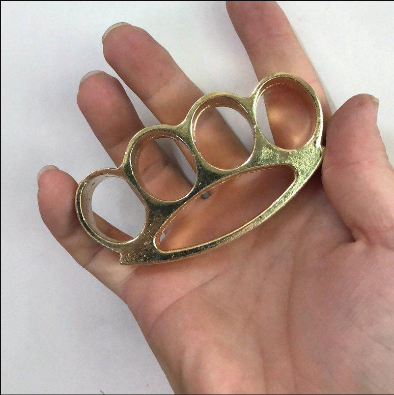 2020 Brass knuckles Knuckle Dusters Summoner Fist Deductions for Self-defense personal Security Bottle Opener EDC tools Free shipping4654
2020 Brass knuckles Knuckle Dusters Summoner Fist Deductions for Self-defense personal Security Bottle Opener EDC tools Free shipping4654