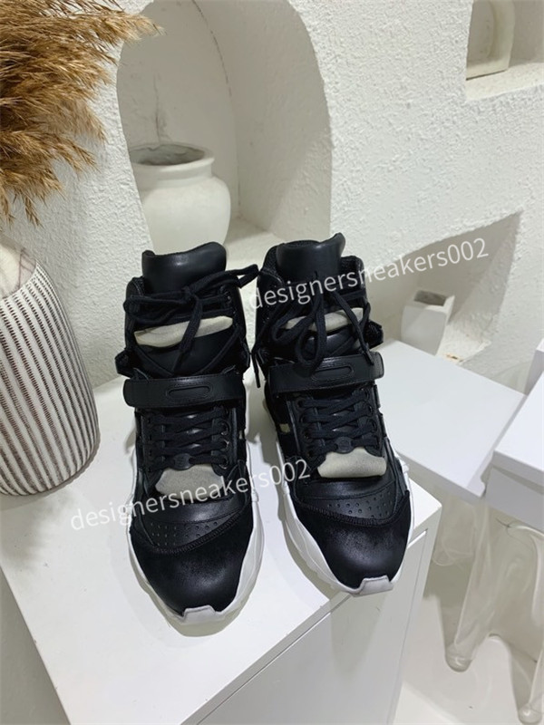 2021the Women Speed Trainer Black Walking Sneakers Men Women Black Red Casual Shoes Fashion Paris Sneakers zd201116, 01
2021the Women Speed Trainer Black Walking Sneakers Men Women Black Red Casual Shoes Fashion Paris Sneakers zd201116, 01