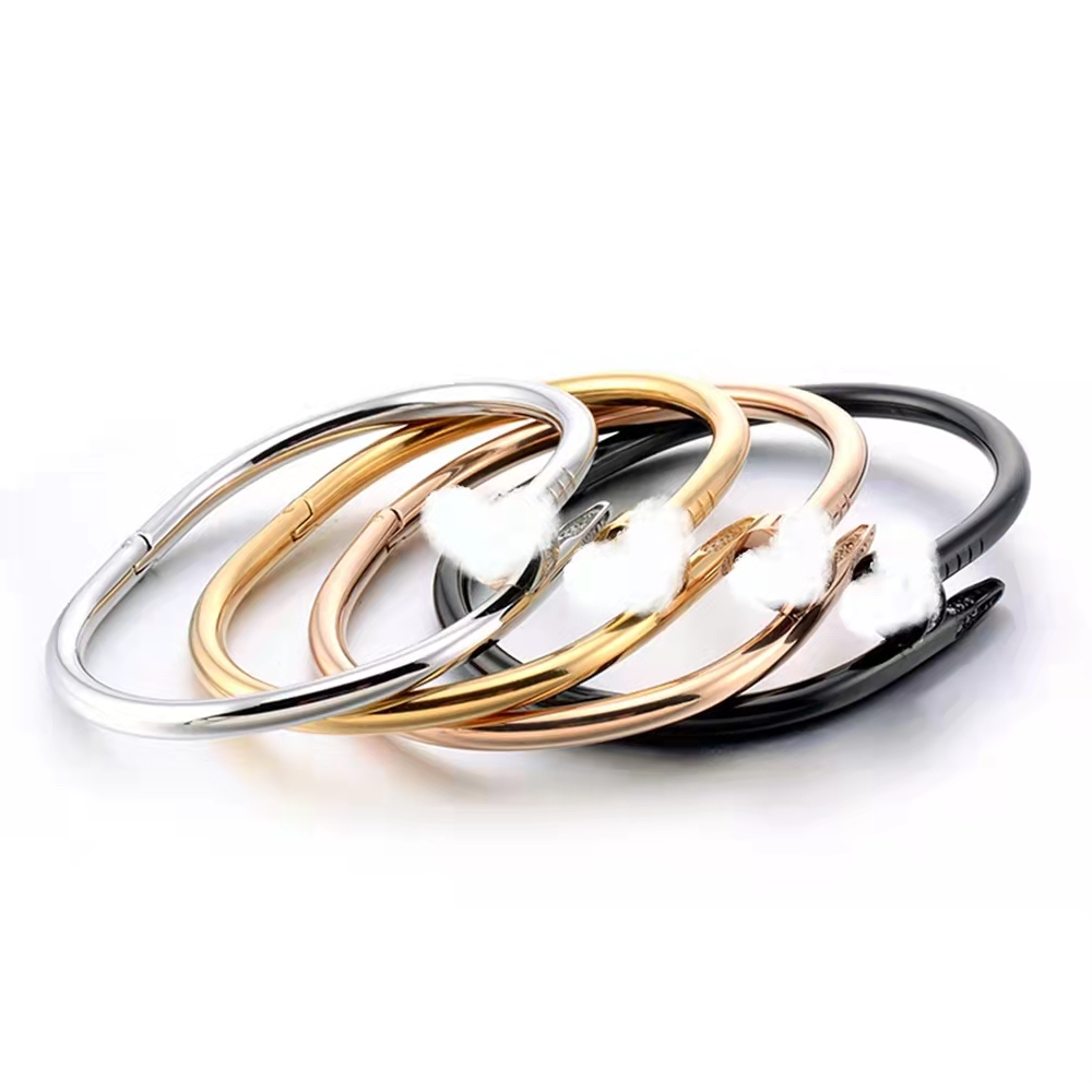 personality luxury Love bracelet nail Cuff bangle Fashion Woman Charm Bracelet High Quality 316L Stainless Steel Jewelry
personality luxury Love bracelet nail Cuff bangle Fashion Woman Charm Bracelet High Quality 316L Stainless Steel Jewelry