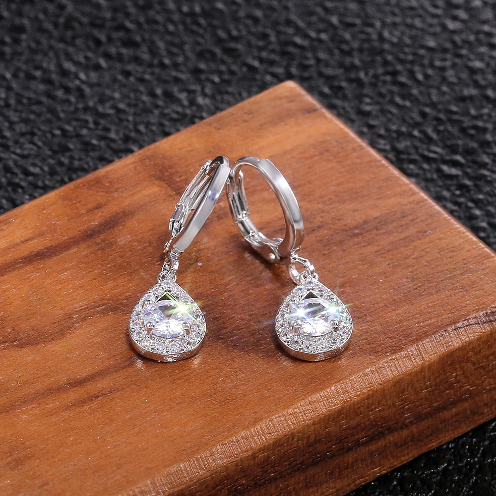 Tear Water Drop Diamond Earrings Dangle Designer Jewelry Love Heart Charm Gold Silver Filled Cubic Zirconia Ear Rings Cuff for Women Gift Topaz Fashio