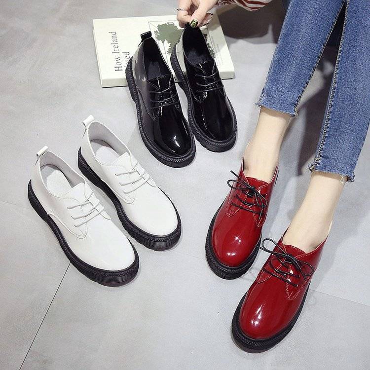 2020ins small leather shoes, female students, Korean version, British college style, social work, nurse, flat sole shoes, White
2020ins small leather shoes, female students, Korean version, British college style, social work, nurse, flat sole shoes, White