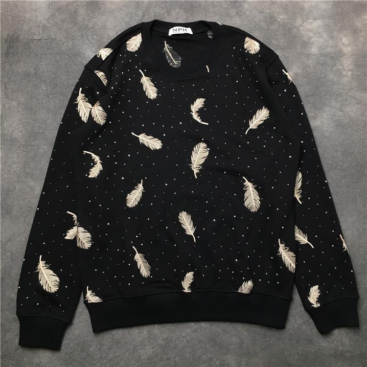 New 2020 Men Beaded embroidery feather Hoodies Hoody hooded Sweatshirts velvet Cotton Thick Fleece Street Hip hop #G82
New 2020 Men Beaded embroidery feather Hoodies Hoody hooded Sweatshirts velvet Cotton Thick Fleece Street Hip hop #G82
