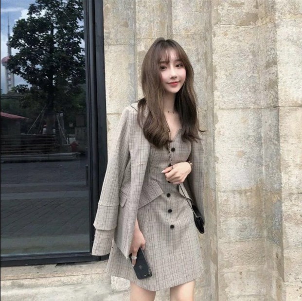 2021 New Roupa De Escritrio Feminino Conjunto Blazer Xadrez Jaqueta Vestido Terno 2avf, Blazer and skirt
2021 New Roupa De Escritrio Feminino Conjunto Blazer Xadrez Jaqueta Vestido Terno 2avf, Blazer and skirt