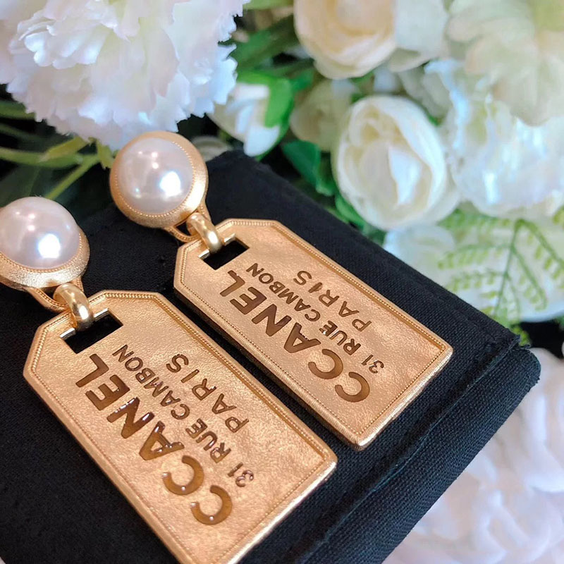 Shen Mengchen 925 Silver Needle Boarding Pass Aircraft Card Earrings Geometry Rectangle Simple Xiaoxiang Online Influencer Eardrops 
Shen Mengchen 925 Silver Needle Boarding Pass Aircraft Card Earrings Geometry Rectangle Simple Xiaoxiang Online Influencer Eardrops