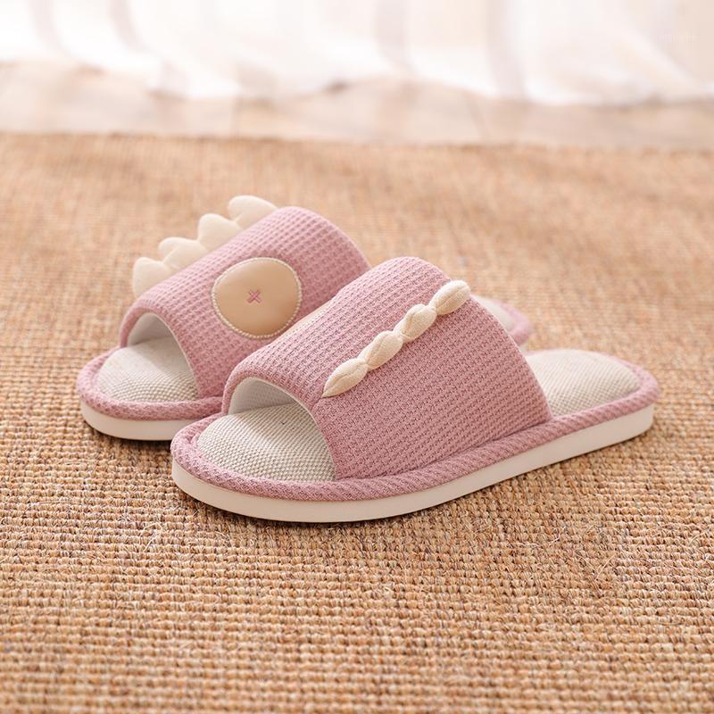 Four Seasons linen slippers for women with soft bottom indoor non-slip slippers, high quality comfortable cartoon slippers.1 
Four Seasons linen slippers for women with soft bottom indoor non-slip slippers, high quality comfortable cartoon slippers.1