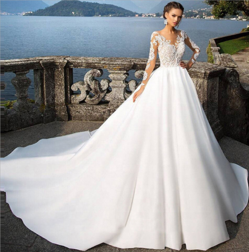 2021 Gorgeous Arabic Dubai Wedding Dresses A Line Illusion Long Sleeves Appliques Lace Top Chapel Train Satin Bridal Gowns Vestidos De Novia