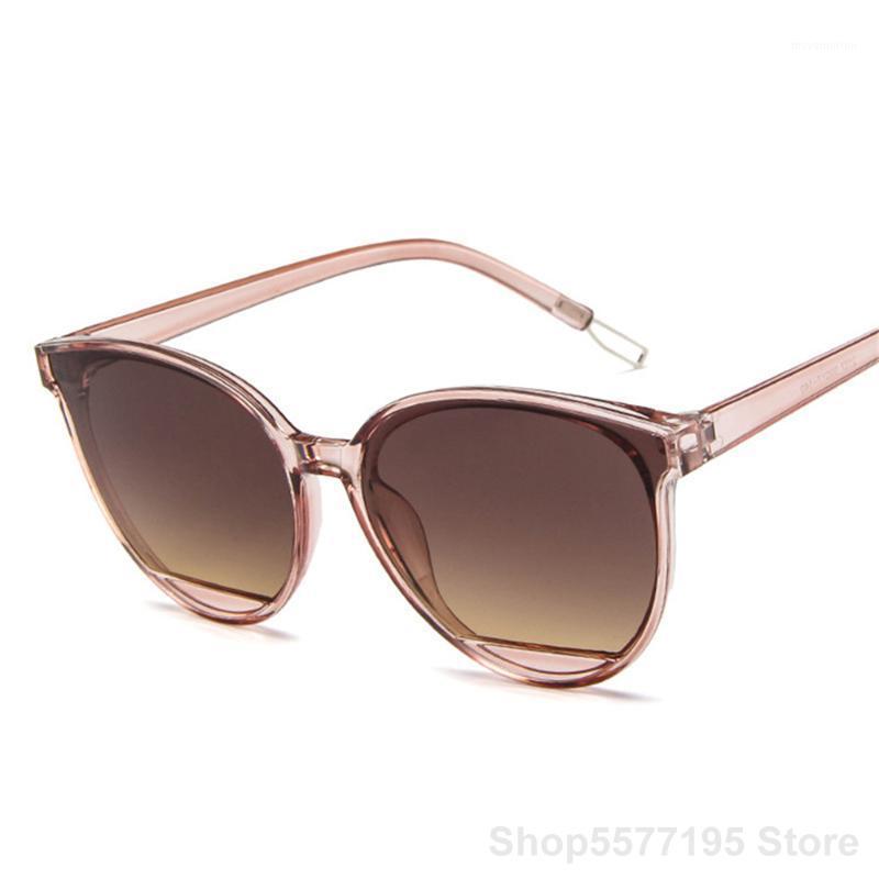 2020 Luxury Fashion Sunglasses Women Vintage Metal Big Frame Eyeglasses Mirror Classoc Feminino UV4001
2020 Luxury Fashion Sunglasses Women Vintage Metal Big Frame Eyeglasses Mirror Classoc Feminino UV4001