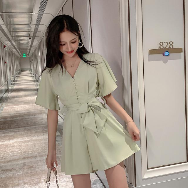 2020 New Summer Women V Neck Simple Chic Jumpsuit Fashion Ruffle Short Rompers Bow Sashes Playsuits Solid Lady Overalls S53, Yellow
2020 New Summer Women V Neck Simple Chic Jumpsuit Fashion Ruffle Short Rompers Bow Sashes Playsuits Solid Lady Overalls S53, Yellow