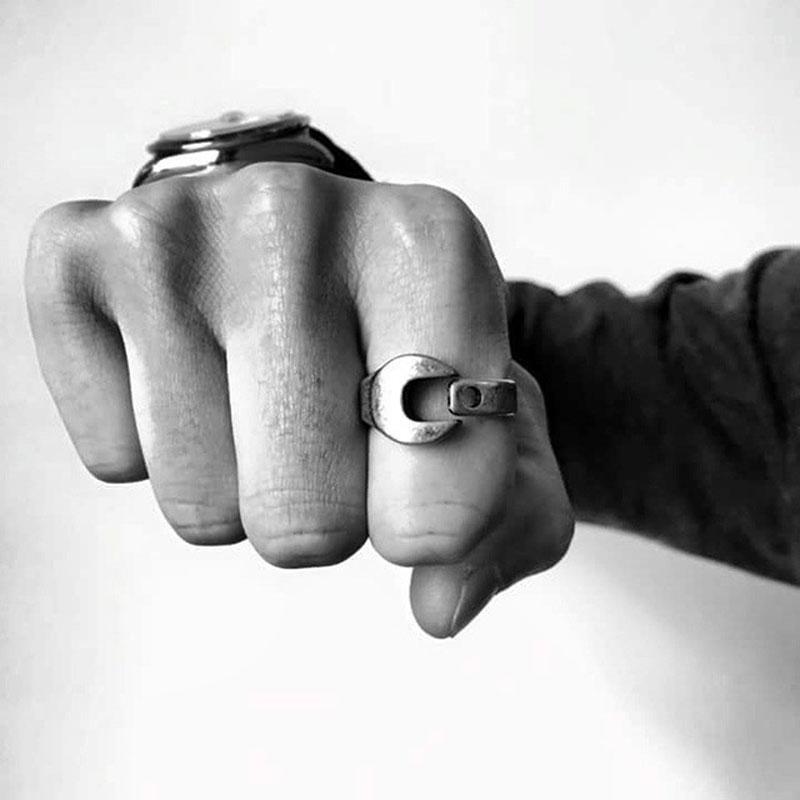 Punk Gothic Ring Stainless Steel Black Wrench Open Ring for Men Antique Biker Mechanic Jewelry
Punk Gothic Ring Stainless Steel Black Wrench Open Ring for Men Antique Biker Mechanic Jewelry